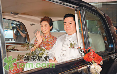 姚莹莹以及圈外好友任姐妹团