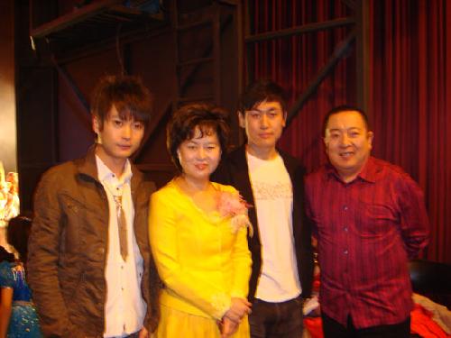 东来东往携师弟亮相央视 少儿频道共贺元宵佳节
