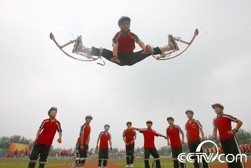 从开幕式的千人太极到闭幕式的弹跳龙_cctv.co