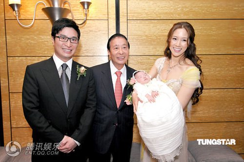 香港"千亿媳妇"徐子淇为李家再添宝宝女,公公四叔李兆基和老公李家诚