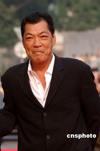综合报道,北京时间昨晚23时45分,香港著名演员,有"大傻"之称的成奎安