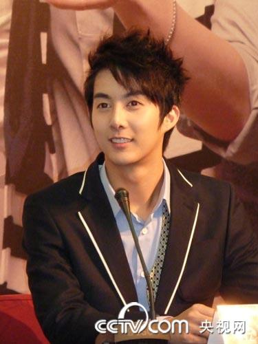 SS501抵京开唱歌友会火爆 九月将推韩语二辑