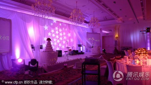 组图:罗嘉良婚礼北京举行 明星亲友团齐来道贺