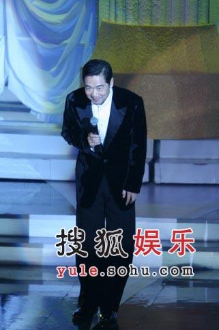 张国立